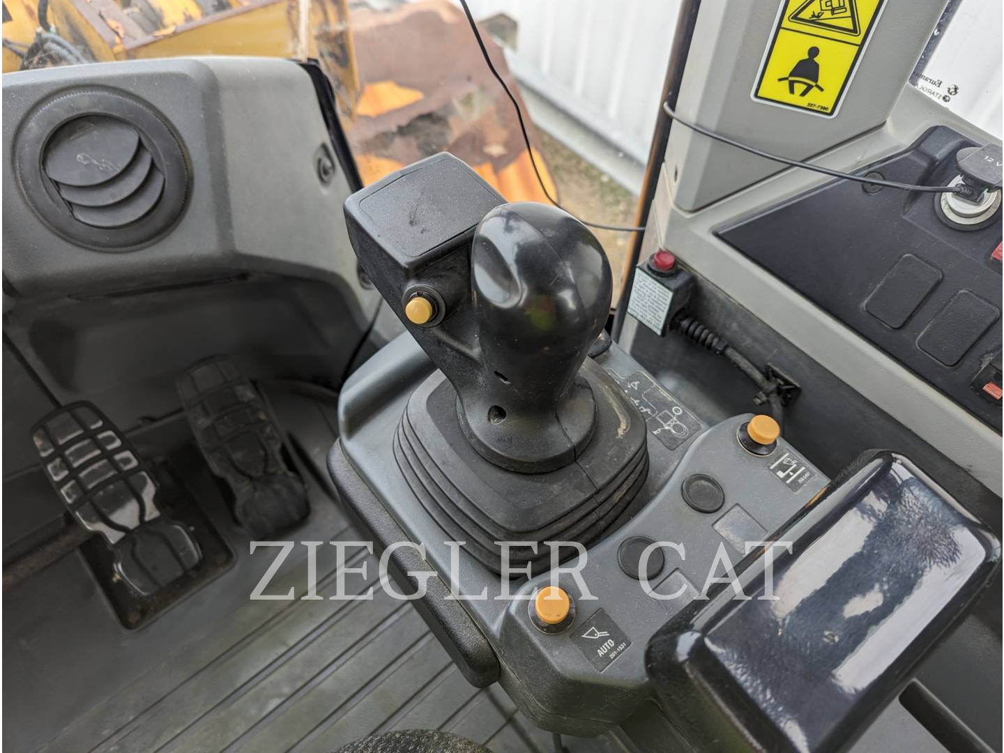 2014 Caterpillar 966M Wheel Loader