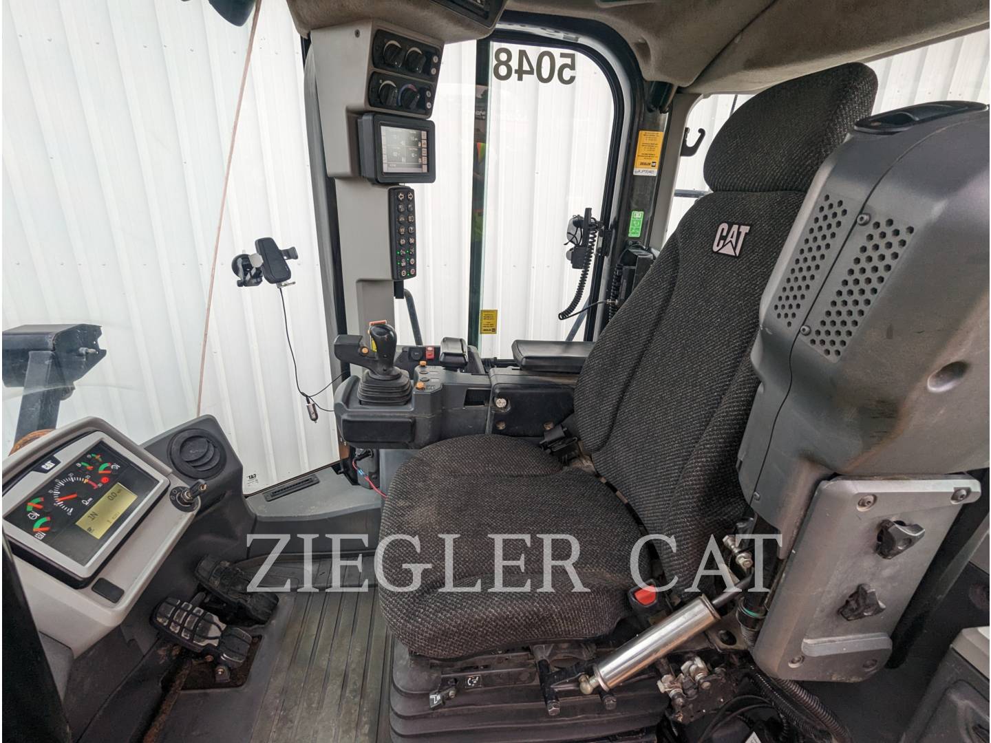 2014 Caterpillar 966M Wheel Loader