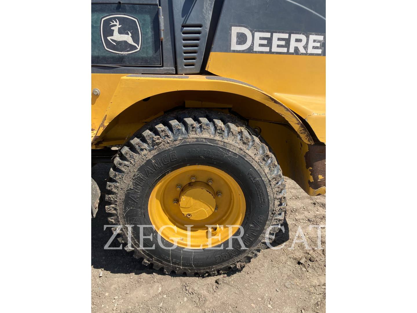 2011 John Deere 244J Wheel Loader