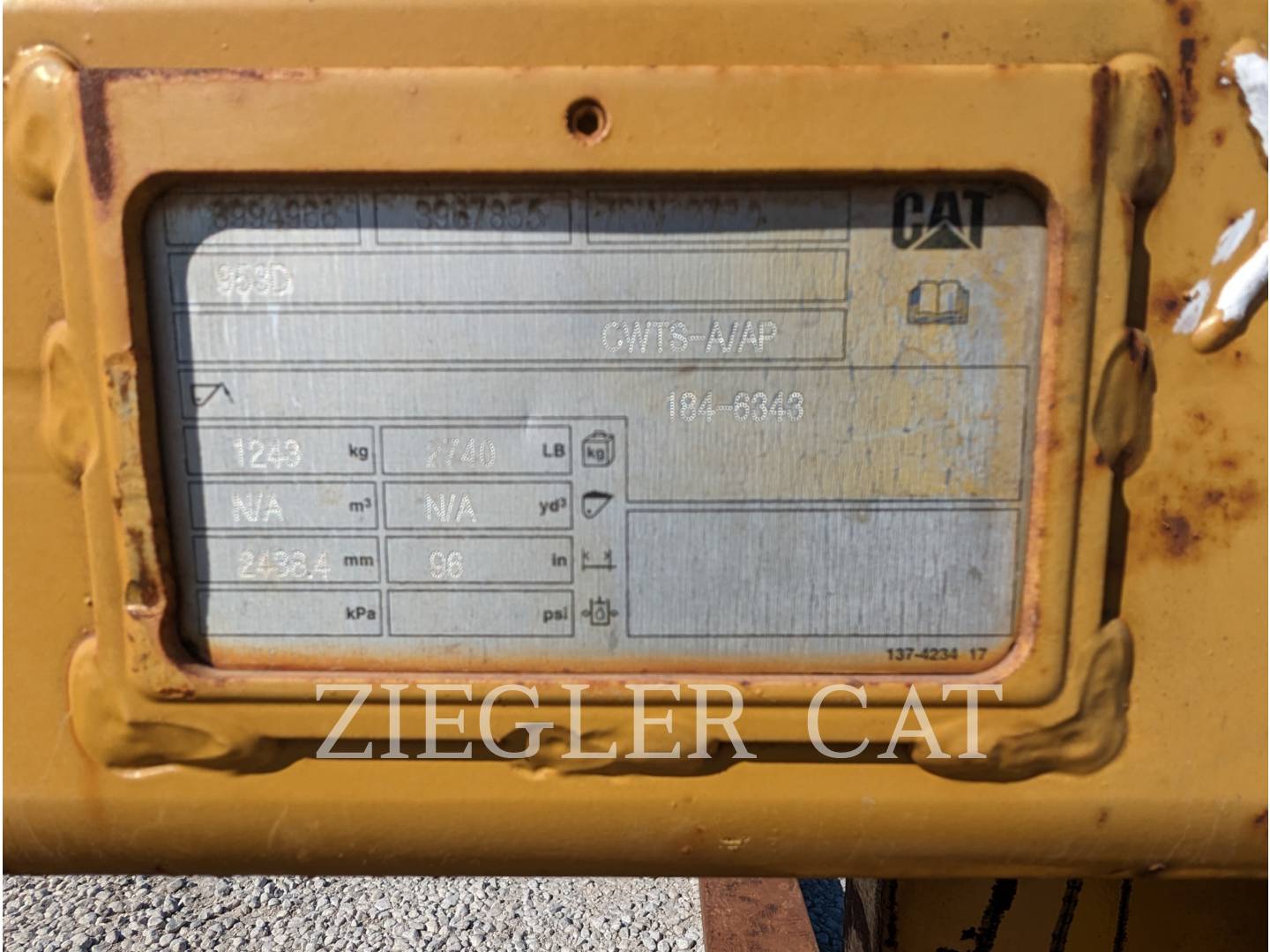 2010 Caterpillar 953 TRACK TYPE LOADER FORK PIN ON 72" Pallet Fork