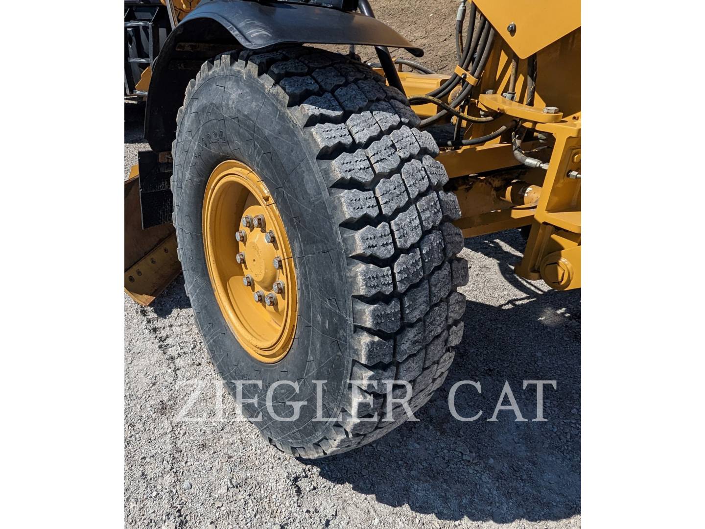 2018 Caterpillar 12M3 Grader - Road