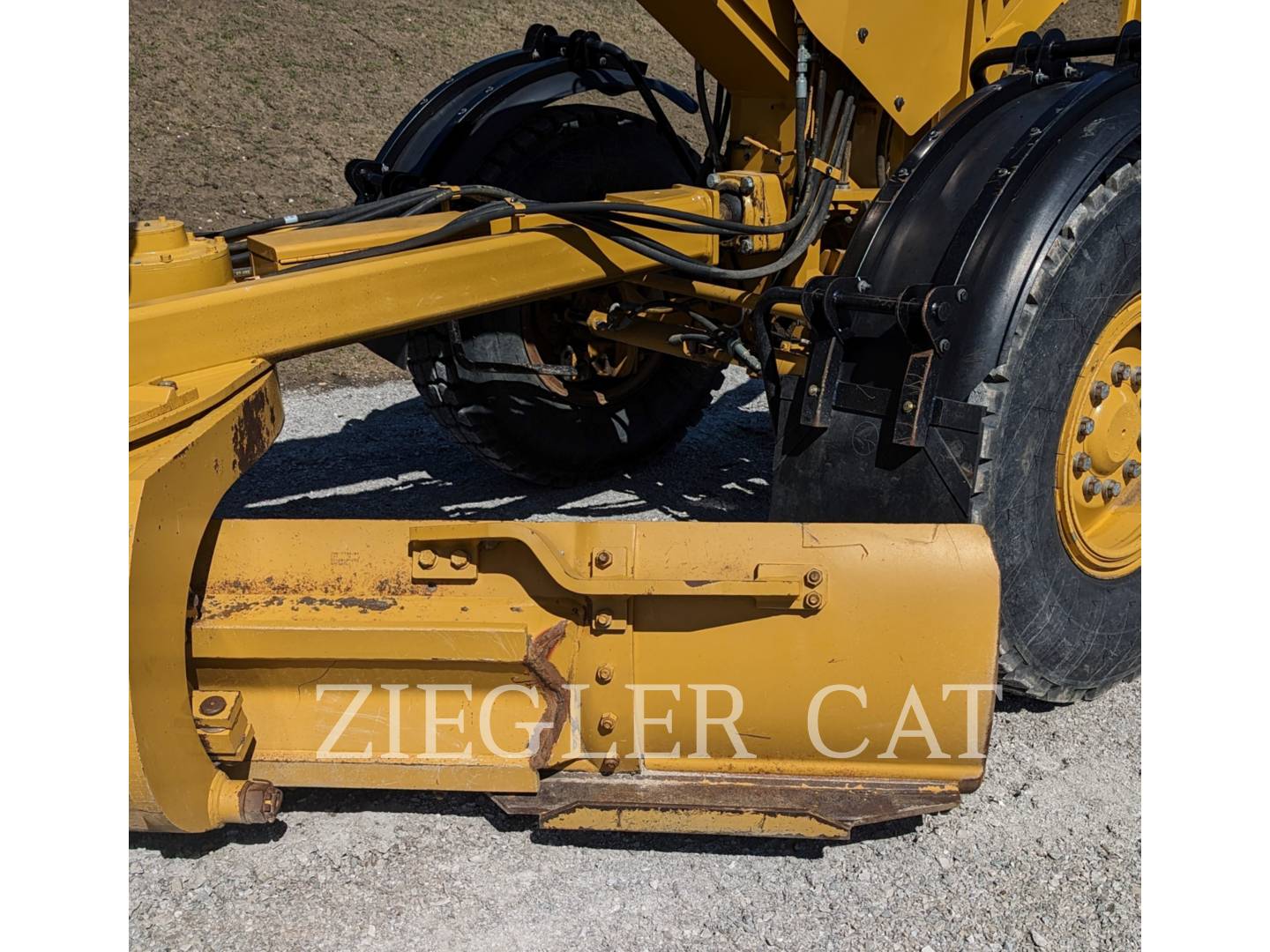 2018 Caterpillar 12M3 Grader - Road