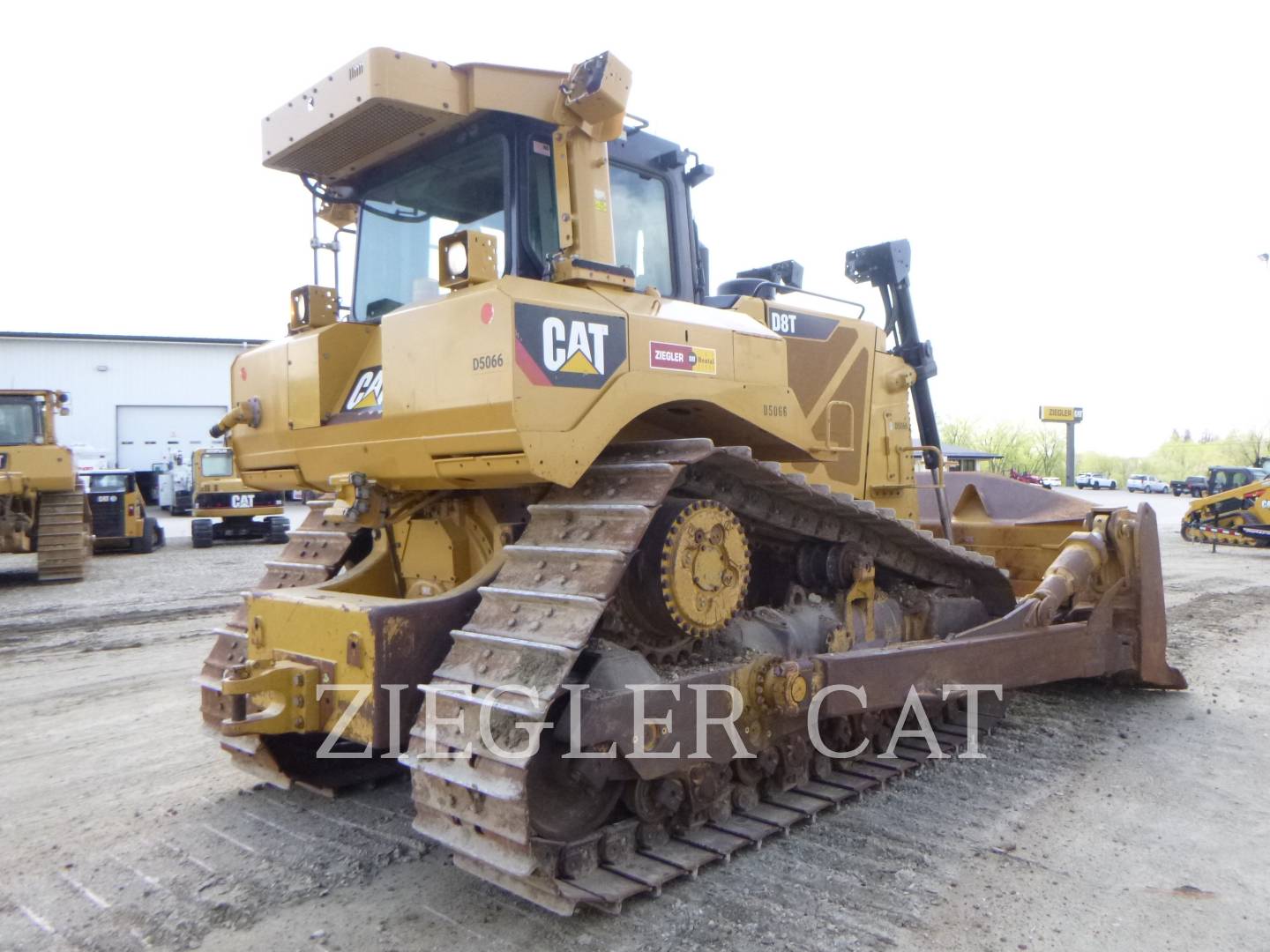 2015 Caterpillar D8T Dozer