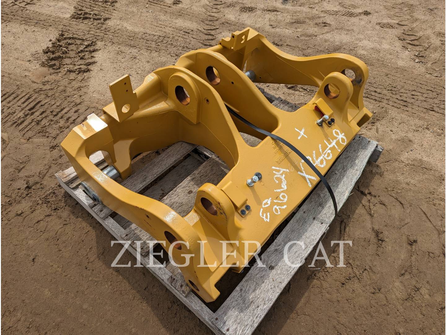 2020 Caterpillar 926M/930M WHEEL LOADER COUPLER ISO Misc