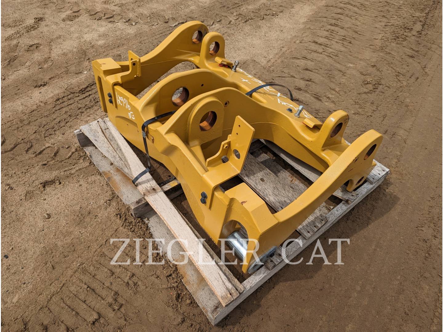 2020 Caterpillar 926M/930M WHEEL LOADER COUPLER ISO Misc