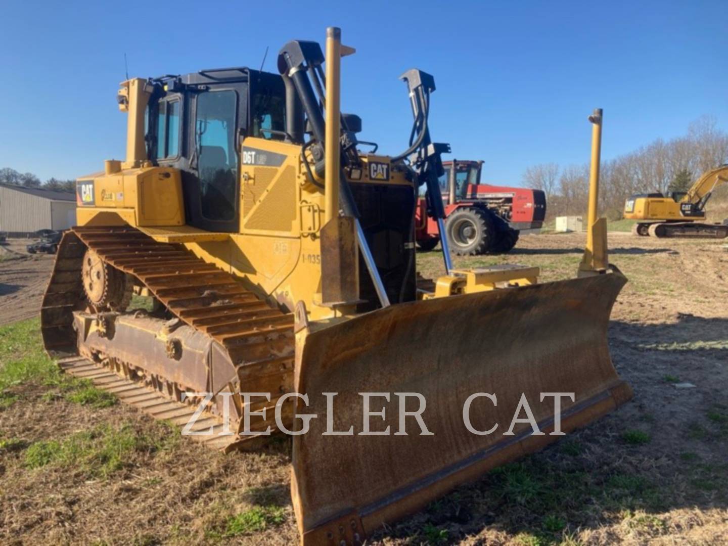 2015 Caterpillar D6T Dozer