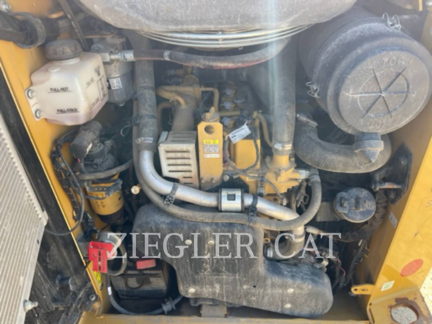 2020 Caterpillar 242D3 Skid Steer Loader