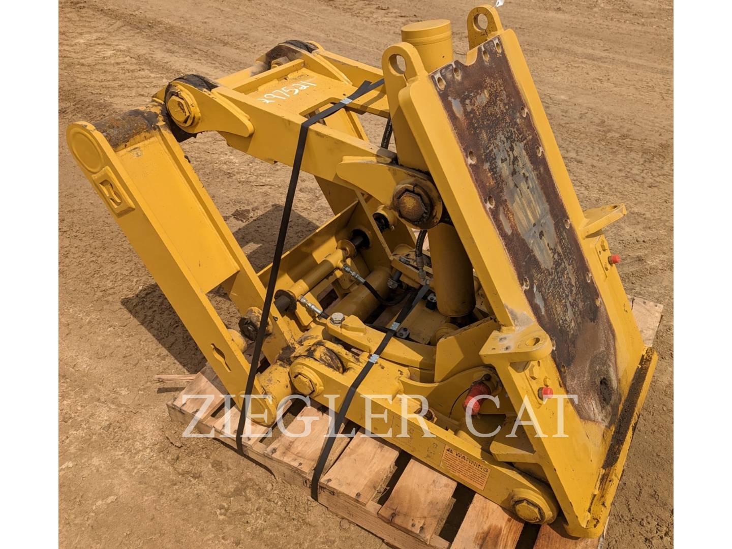 2018 Caterpillar MSERIESLOCKING LIFT Misc