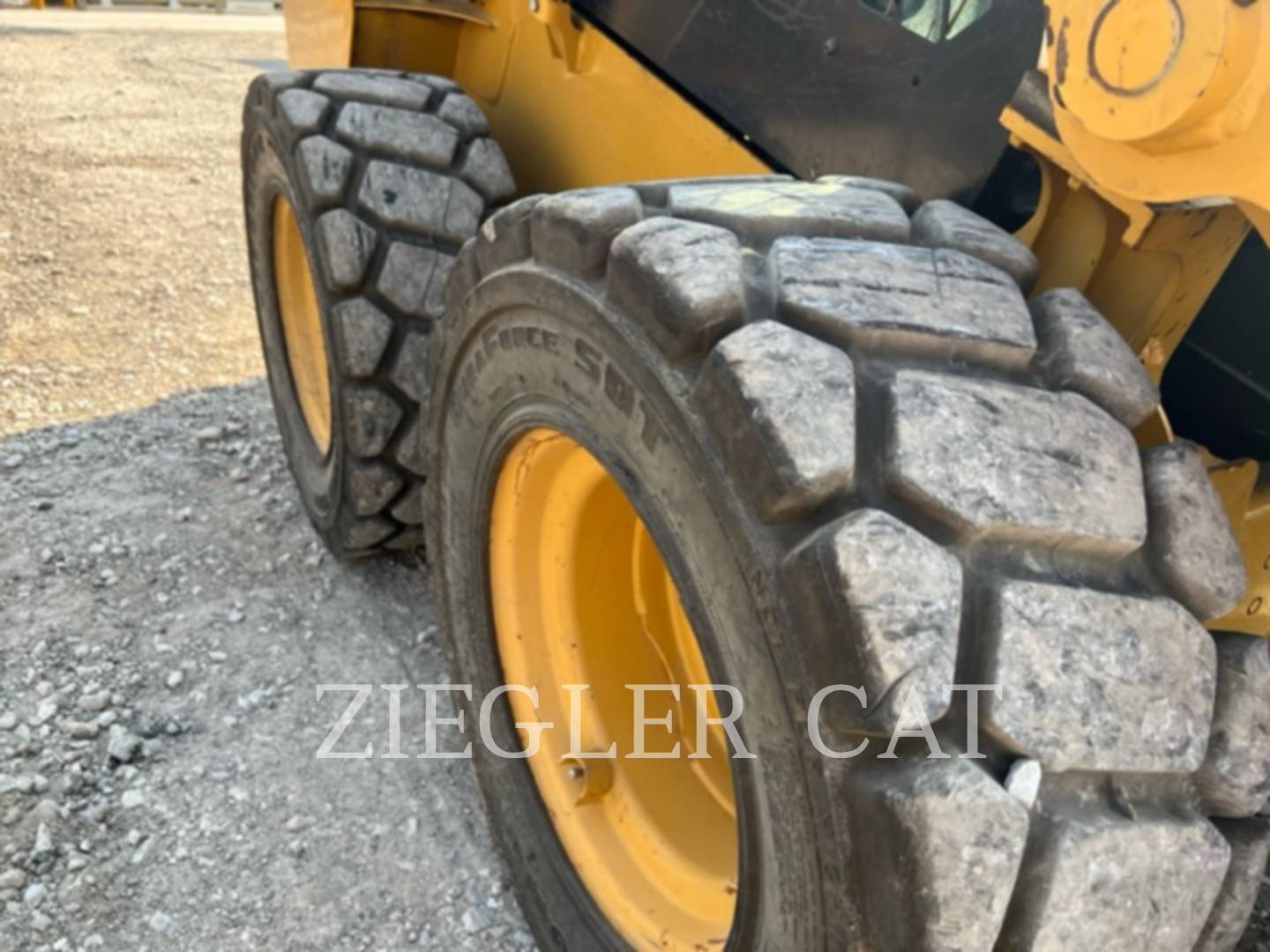 2016 Caterpillar 232D Skid Steer Loader