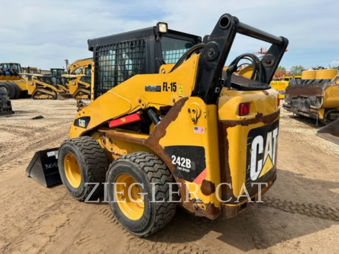 2013 Caterpillar 242B3 Skid Steer Loader