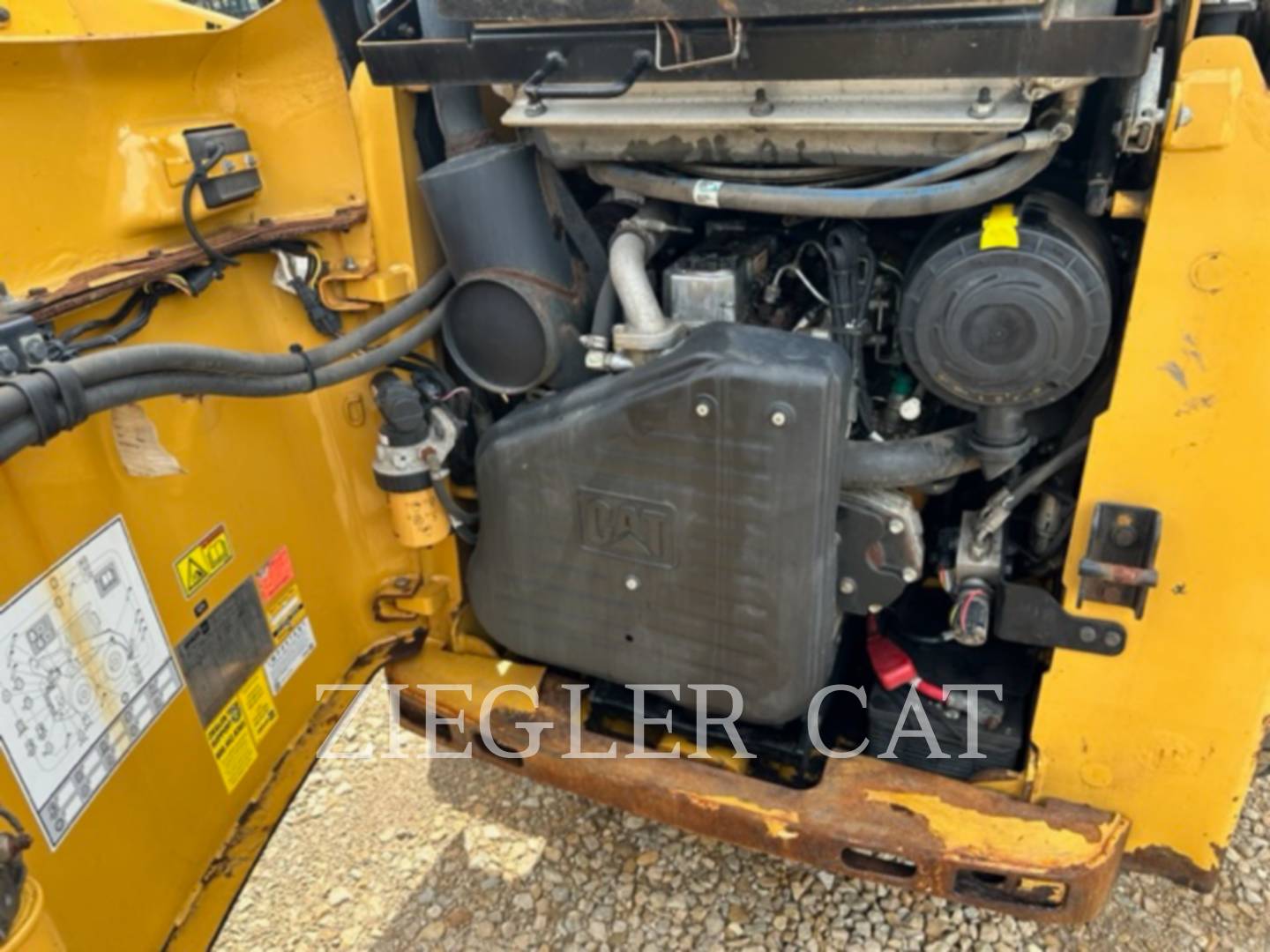 2013 Caterpillar 242B3 Skid Steer Loader