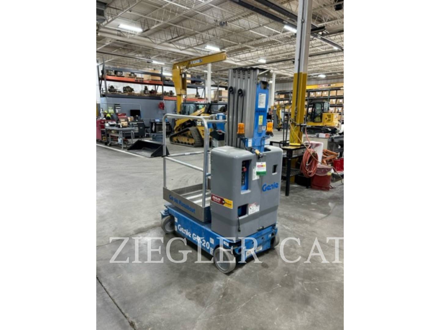 2013 Genie GR20 Lift Truck