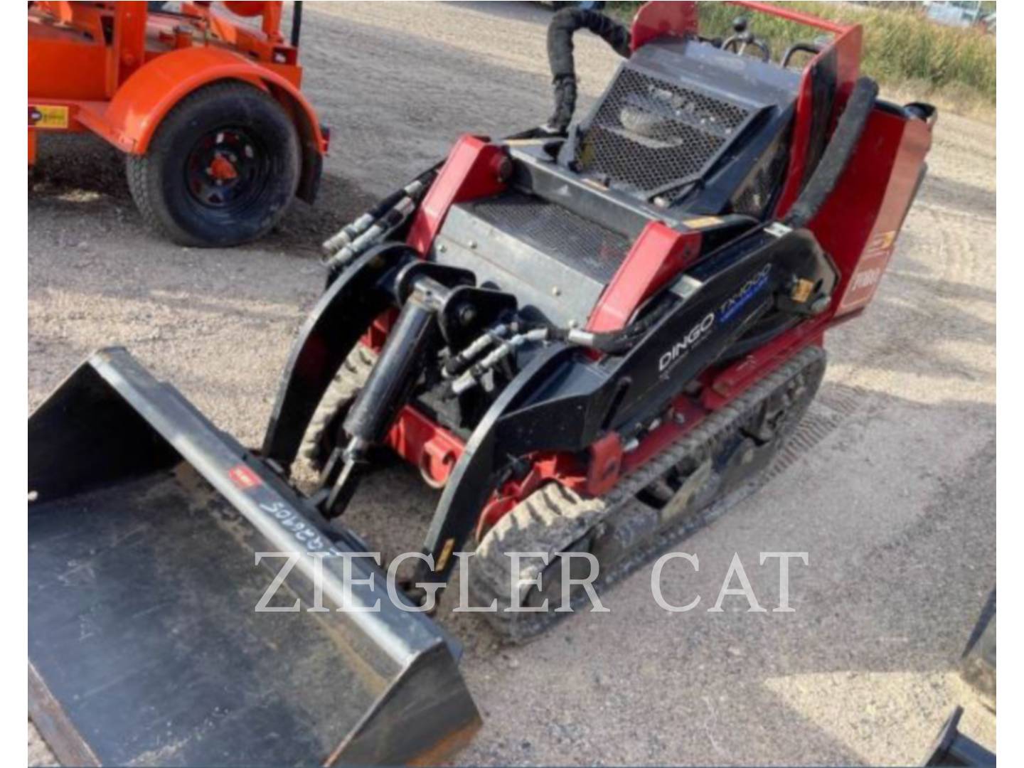 2020 Toro TX1000 NARROW TRACK DINGO Misc