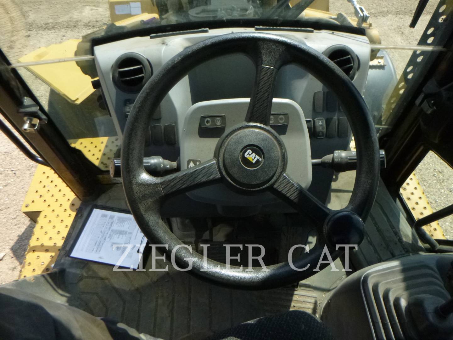 2016 Caterpillar 420F2 Tractor Loader Backhoe