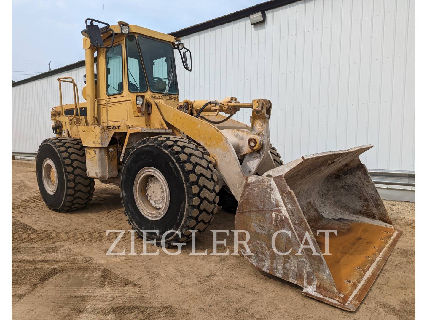 1982 Caterpillar 950 Wheel Loader