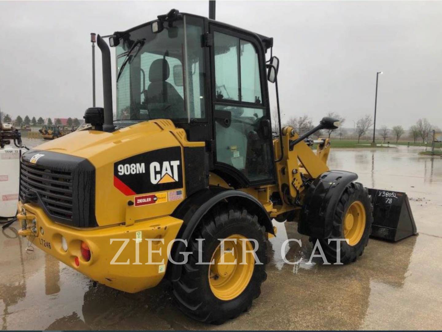 2017 Caterpillar 908M Wheel Loader