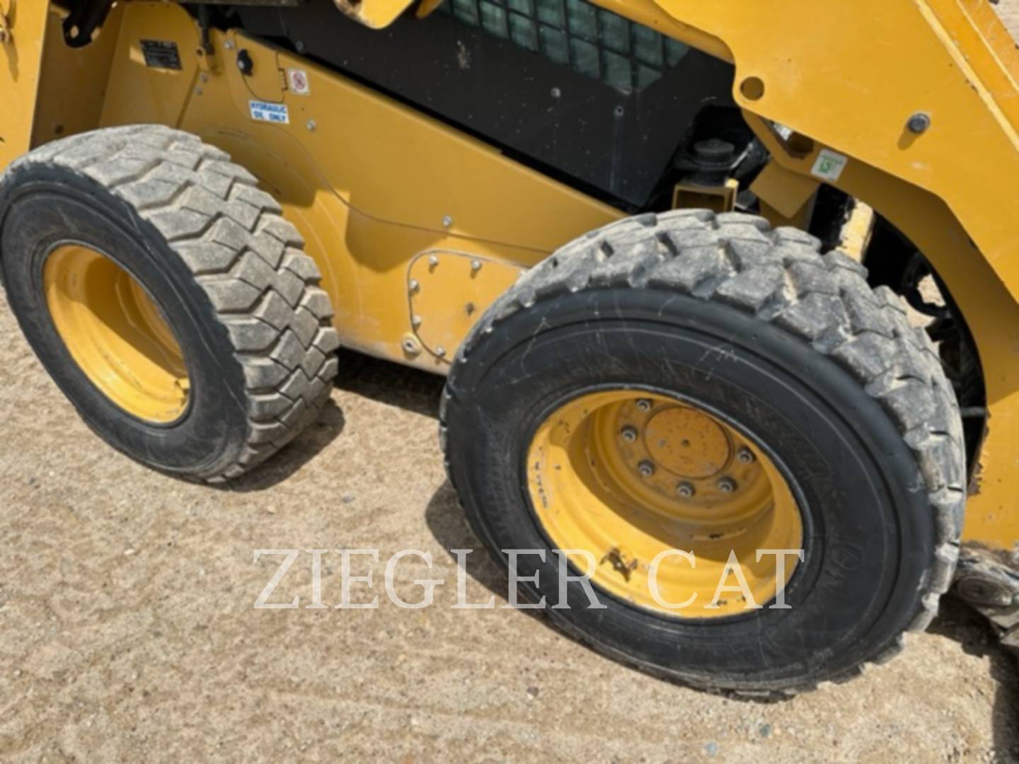 2017 Caterpillar 246D Skid Steer Loader