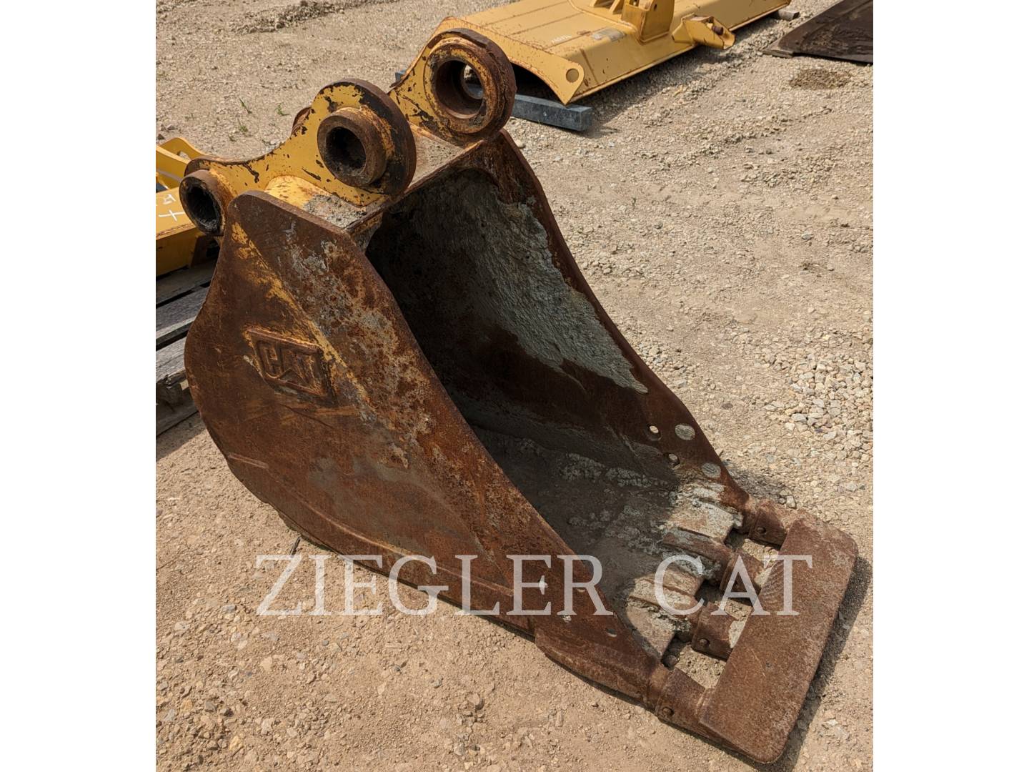 2004 Caterpillar 312LINK24"GP Bucket