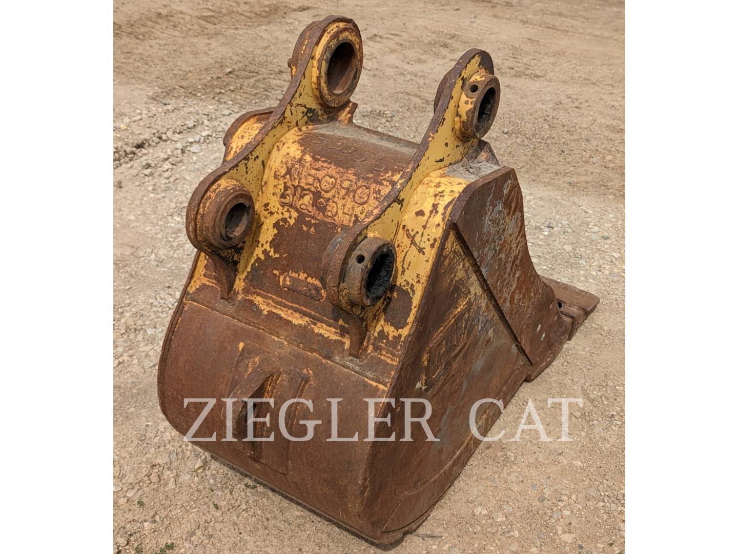 2004 Caterpillar 312LINK24"GP Bucket