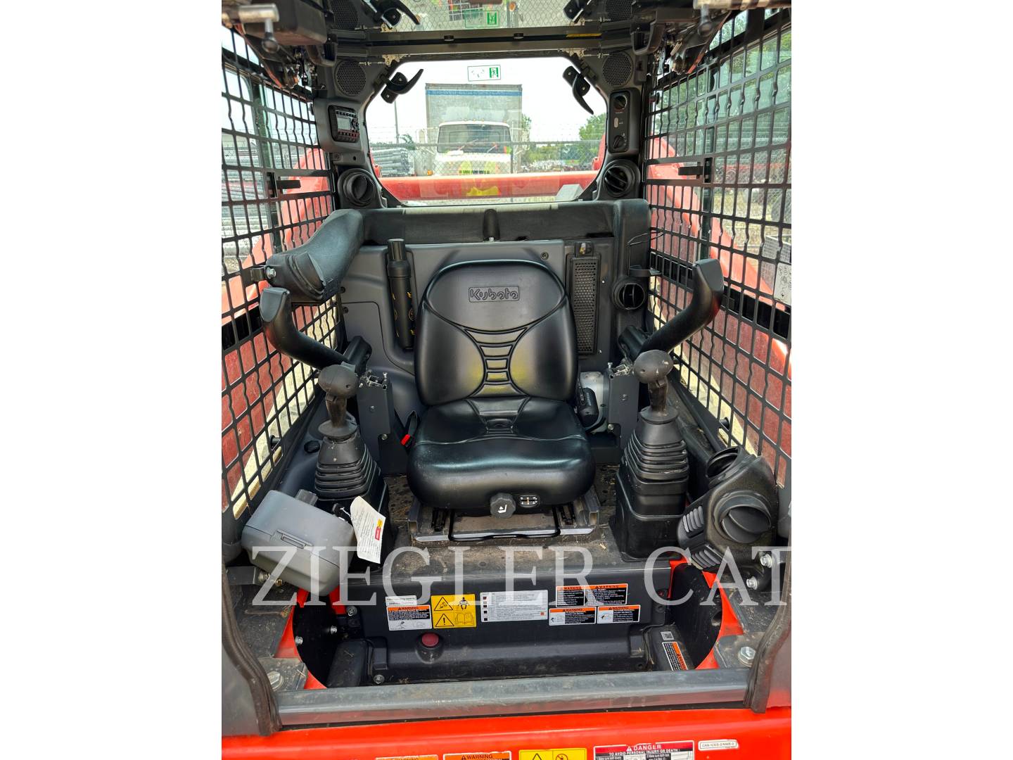 2022 Kubota SSV75 Skid Steer Loader