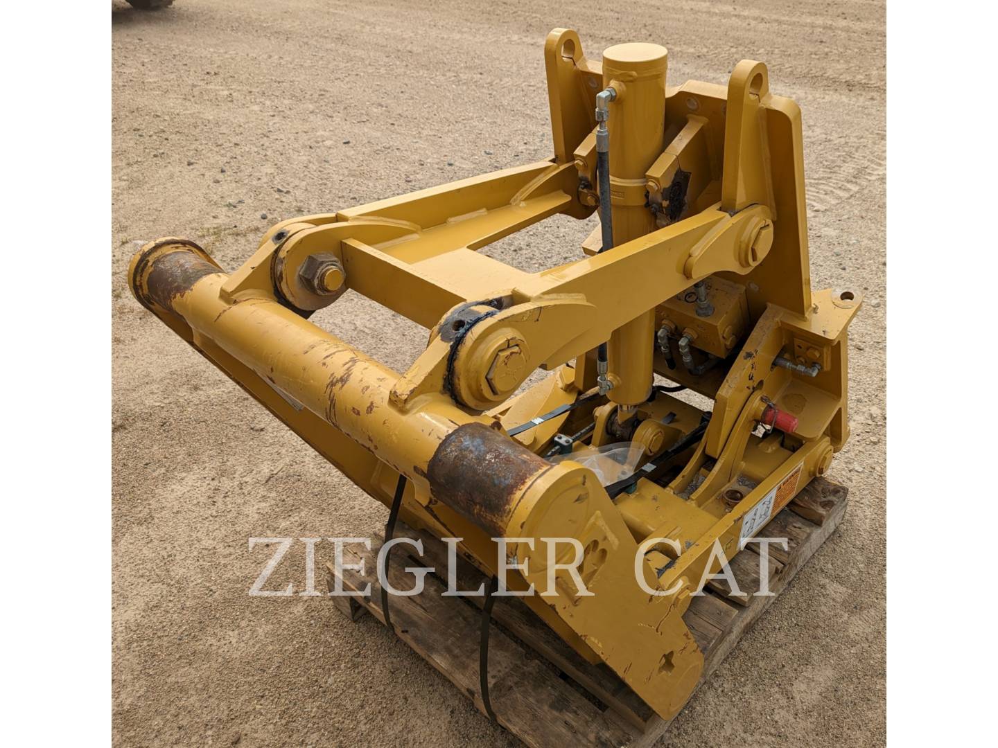 2018 Caterpillar MOTOR GRADER HYDRAULIC LIFT GROUP Misc