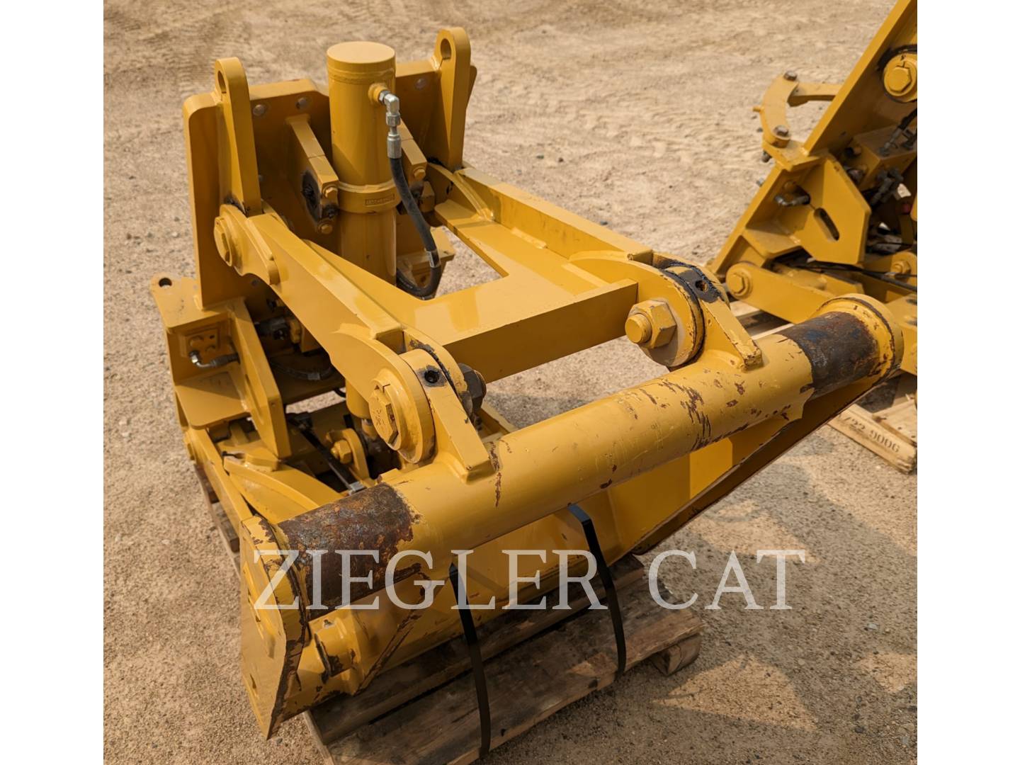 2018 Caterpillar MOTOR GRADER HYDRAULIC LIFT GROUP Misc