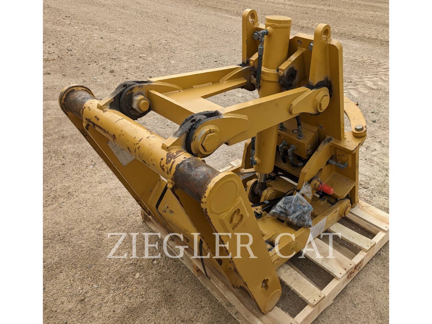 2018 Caterpillar MOTOR GRADER HYDRAULIC LIFT GROUP Misc