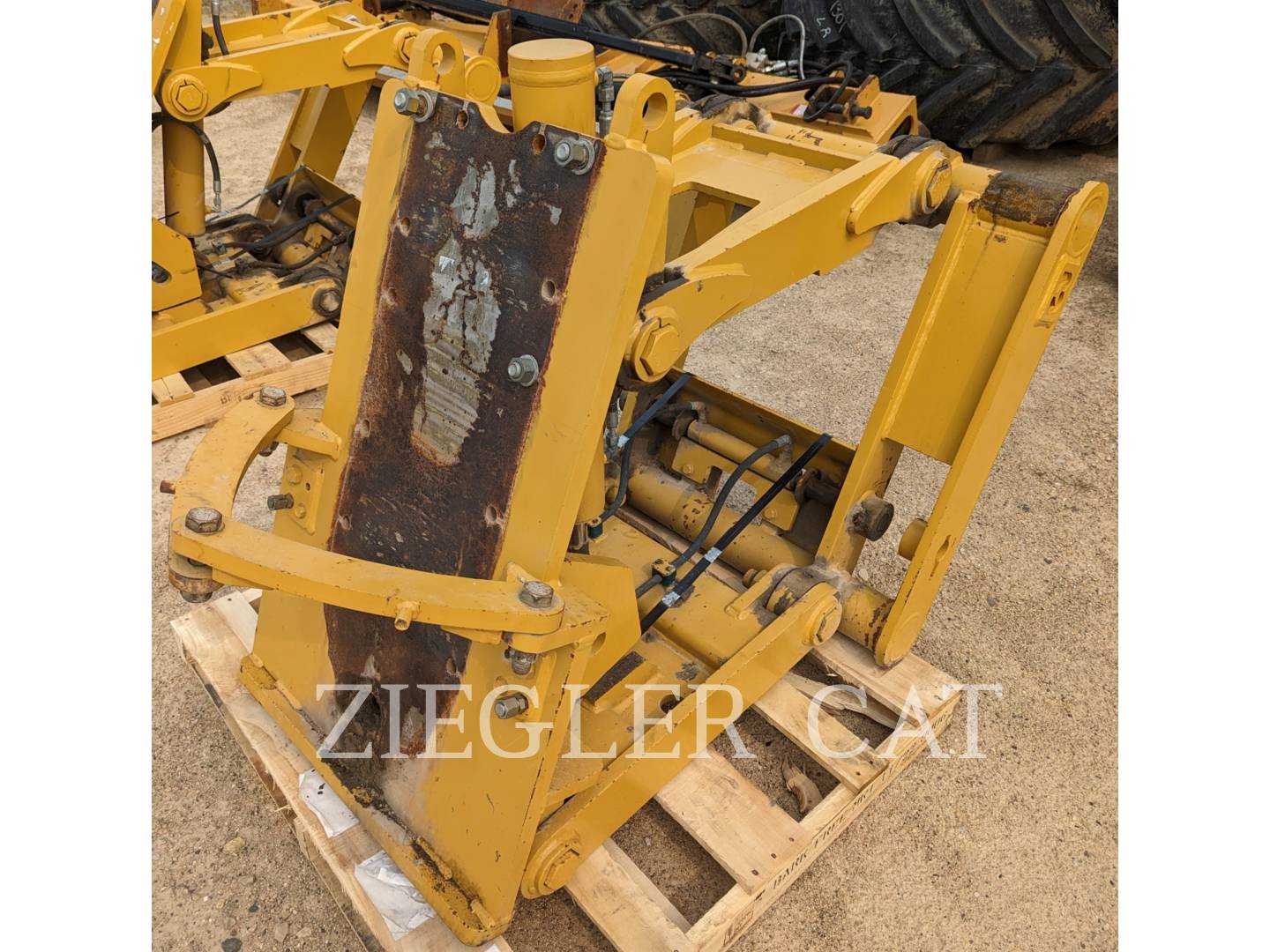 2018 Caterpillar MOTOR GRADER HYDRAULIC LIFT GROUP Misc