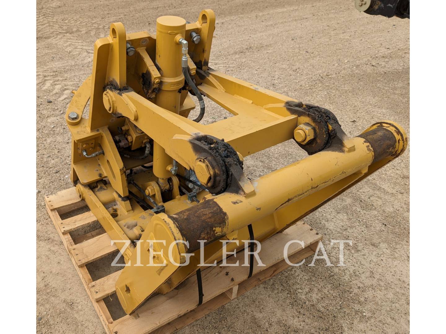 2018 Caterpillar MOTOR GRADER HYDRAULIC LIFT GROUP Misc