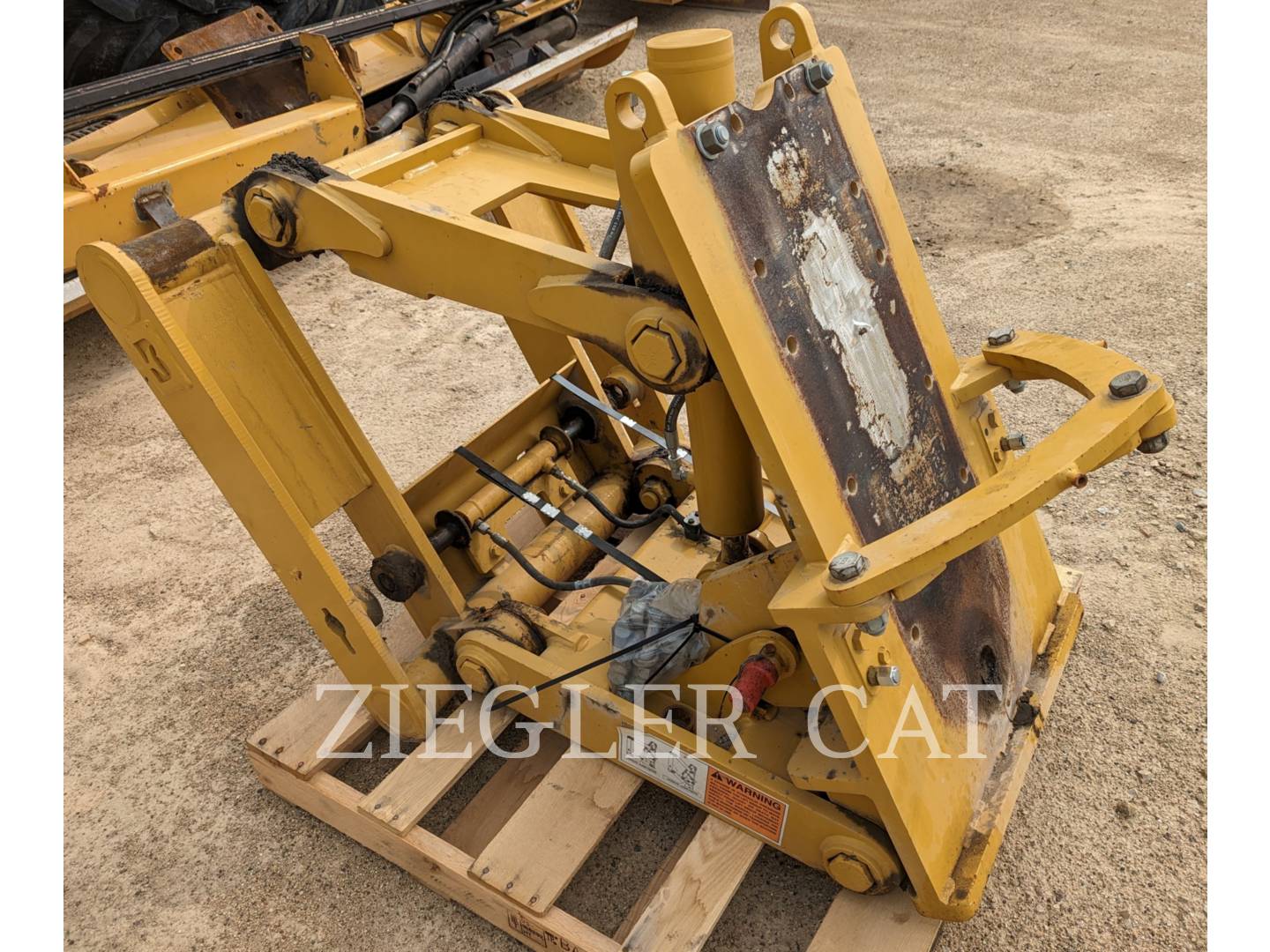 2018 Caterpillar MOTOR GRADER HYDRAULIC LIFT GROUP Misc