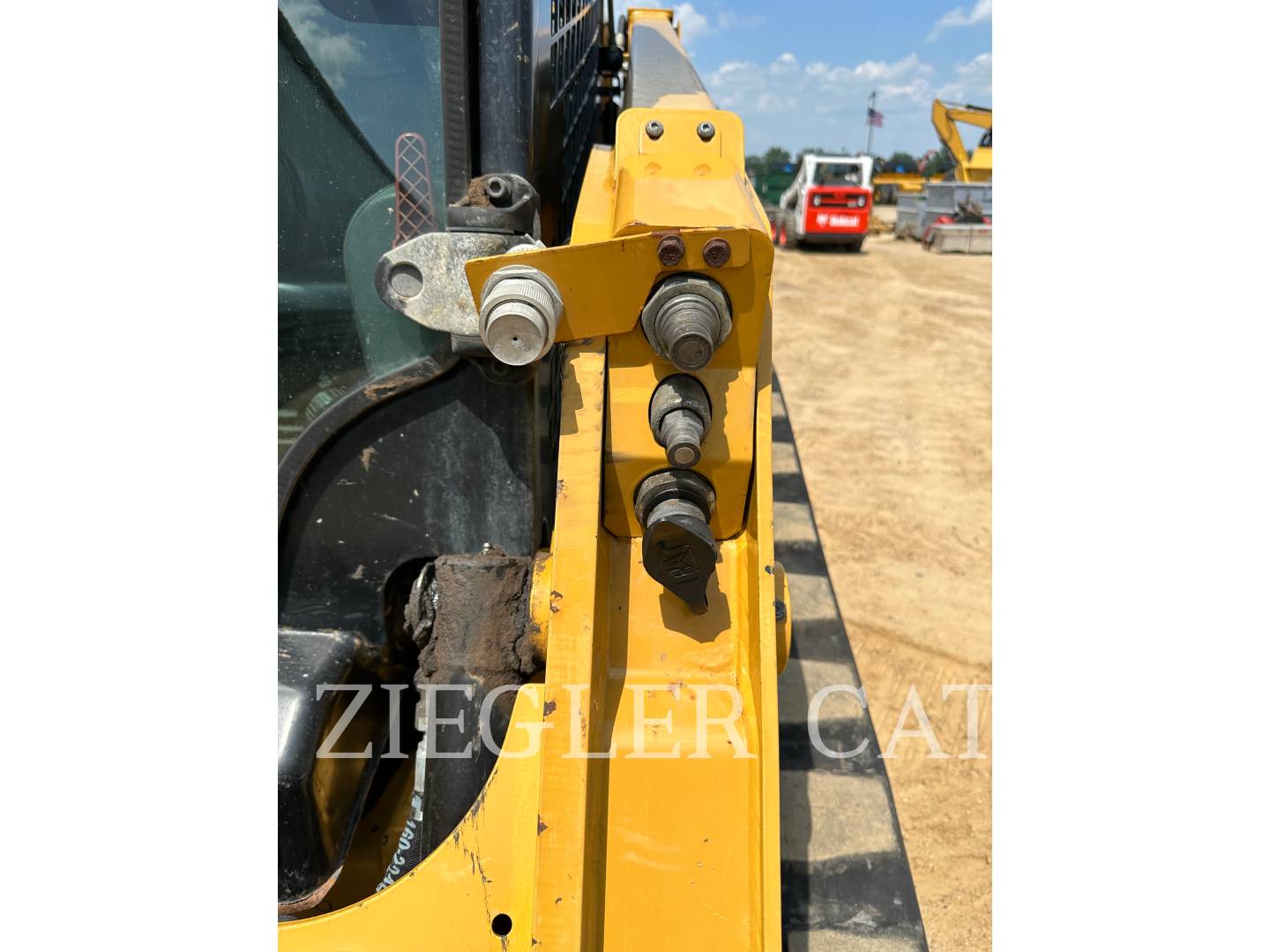 2019 Caterpillar 239D Misc