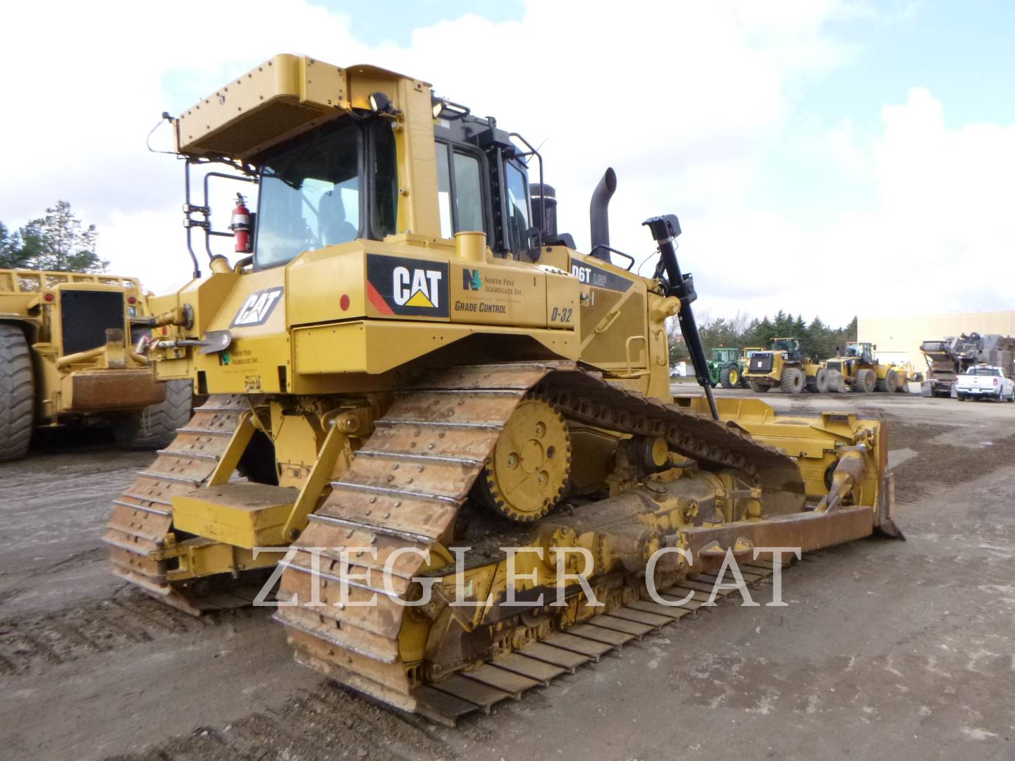 2016 Caterpillar D6T Dozer