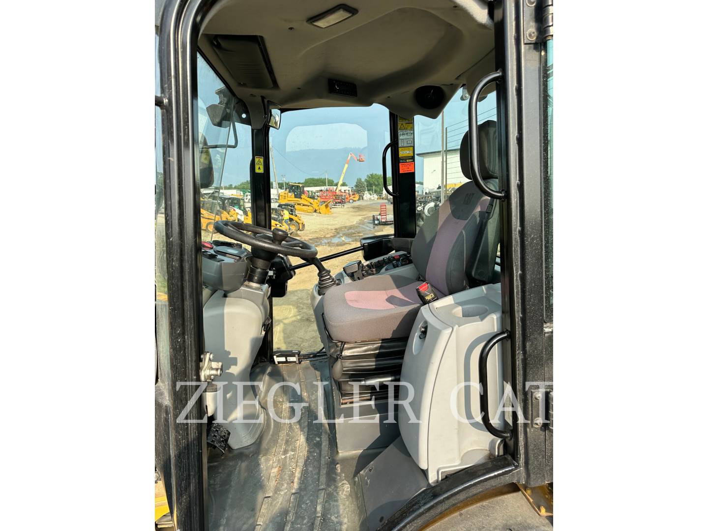 2013 Caterpillar 908H2 Wheel Loader