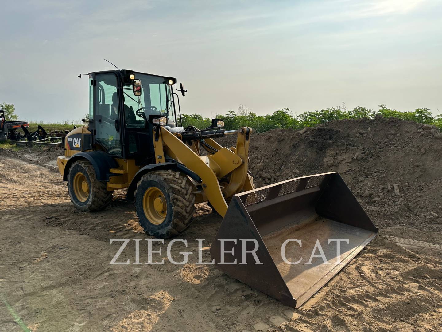 2013 Caterpillar 908H2 Wheel Loader