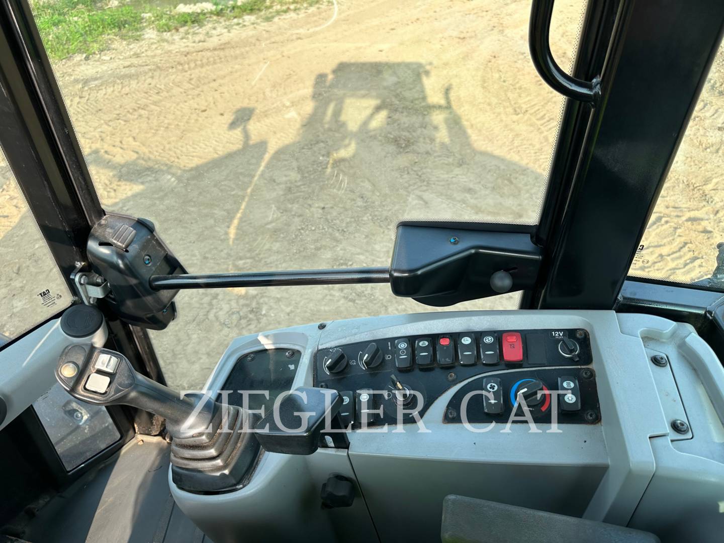 2013 Caterpillar 908H2 Wheel Loader