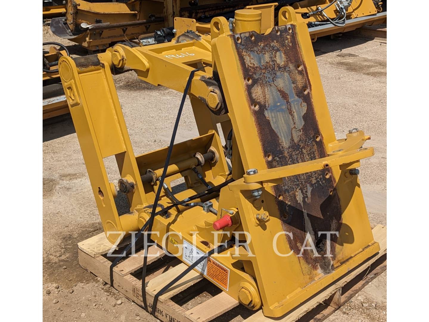 2018 Caterpillar MOTOR GRADER HYDRAULIC LIFT GROUP Misc