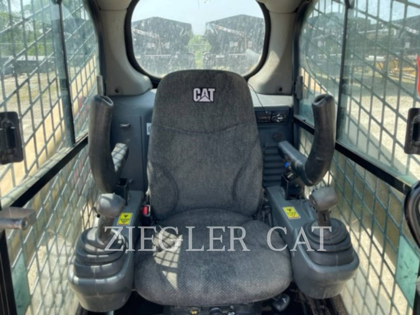 2017 Caterpillar 226D Skid Steer Loader