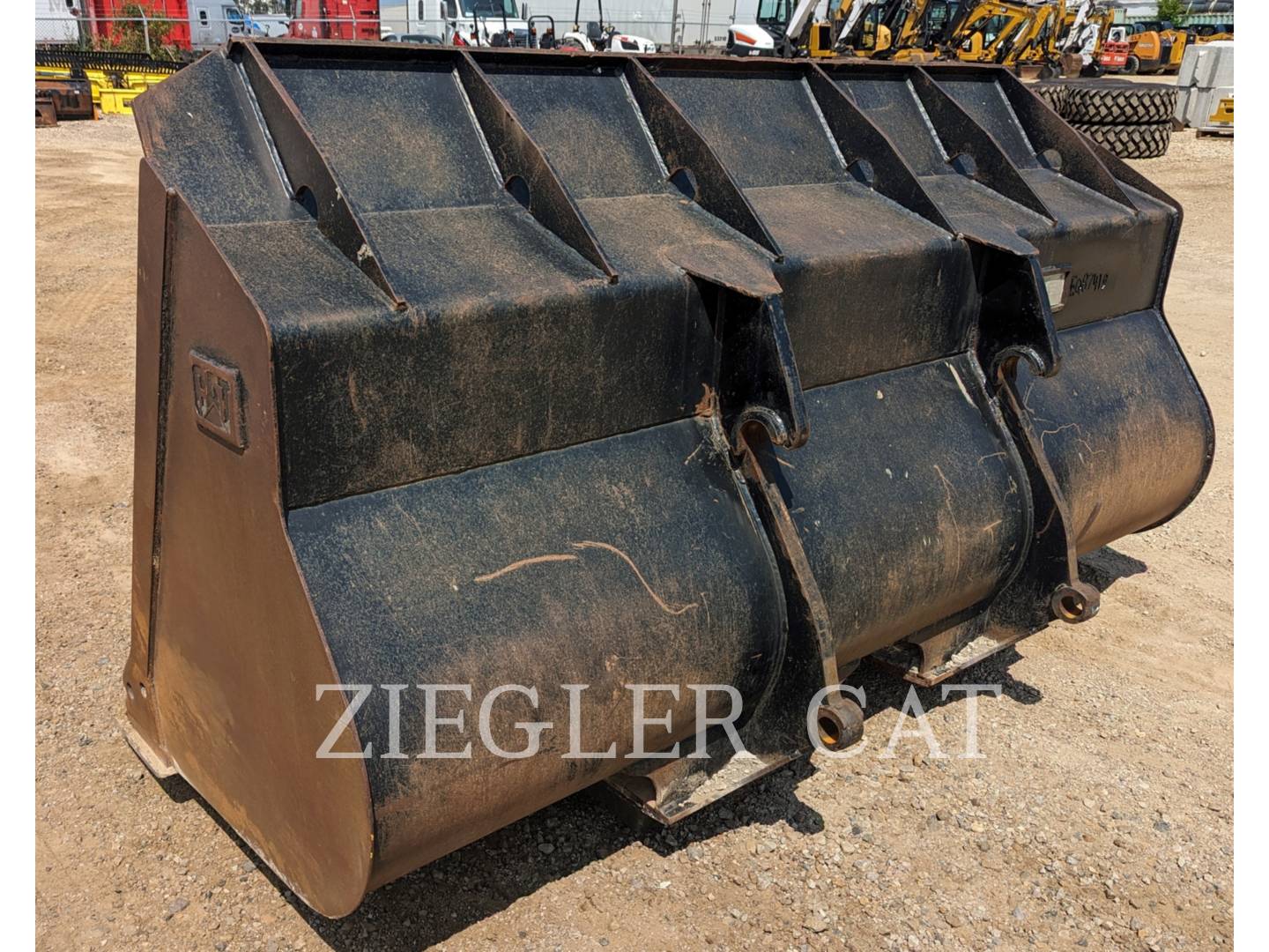 2010 Caterpillar 938-950 WHEEL LOADER BUCKET Bucket