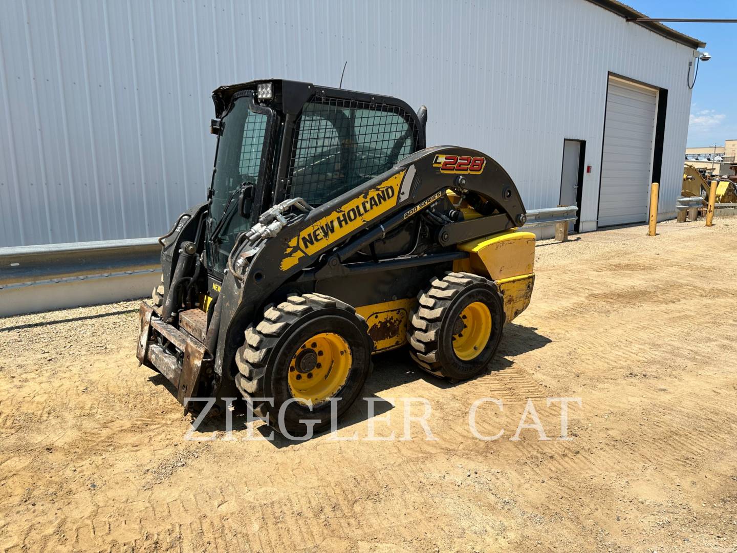 2015 New Holland L 228 Skid Steer Loader