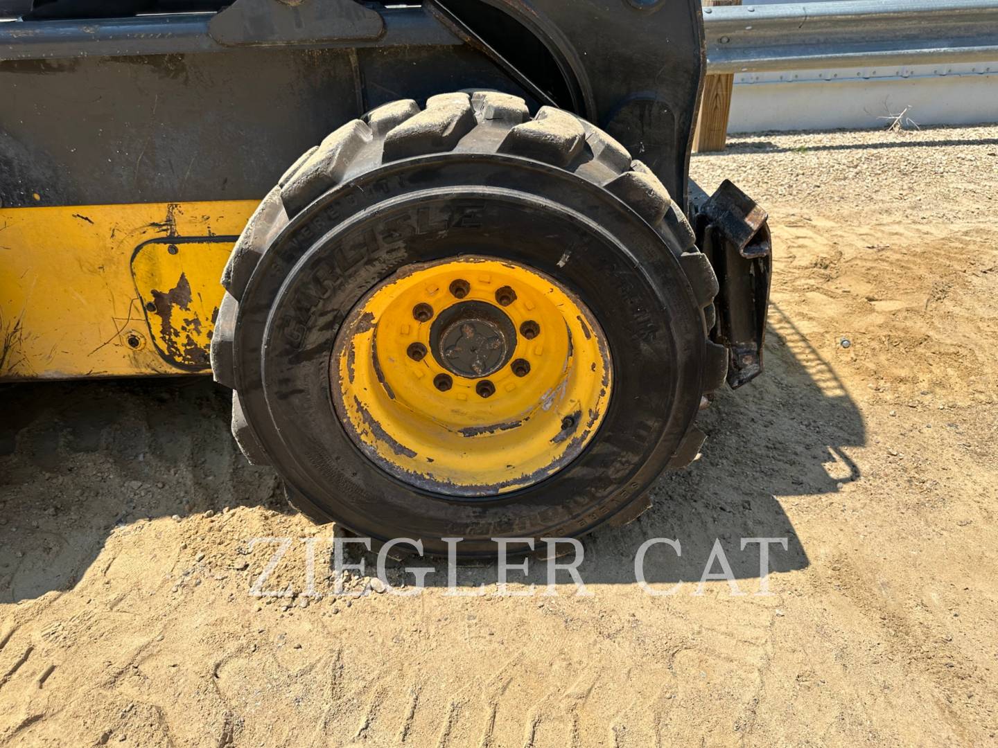 2015 New Holland L 228 Skid Steer Loader