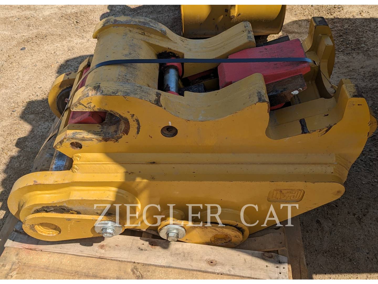 2023 Caterpillar TB LINK EXCAVATOR HYDRAULIC COUPLER Misc