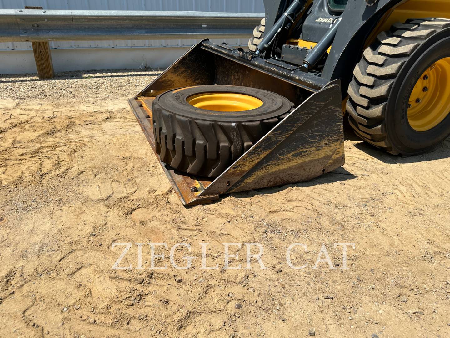 2018 John Deere 320G Skid Steer Loader