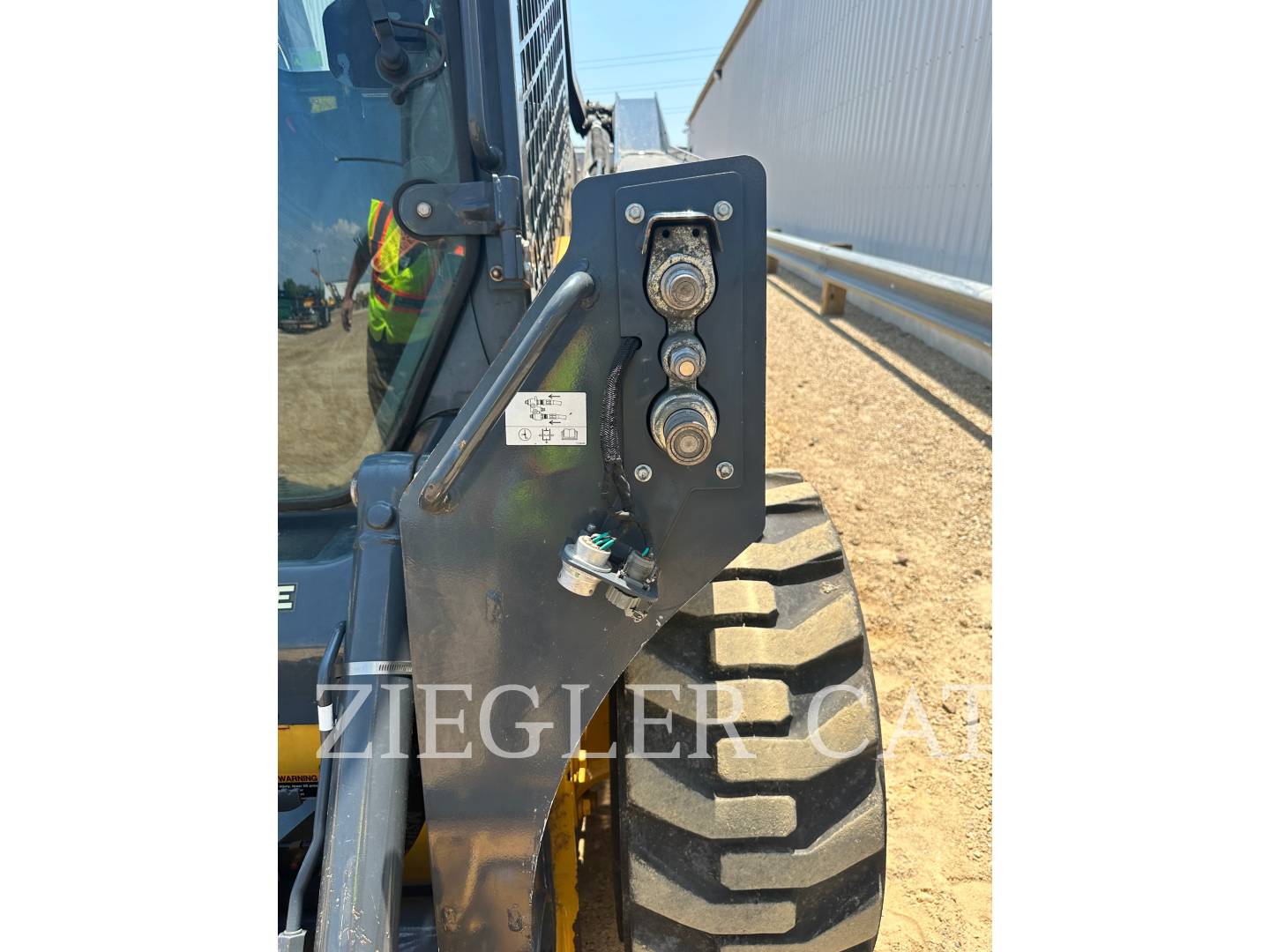 2018 John Deere 320G Skid Steer Loader