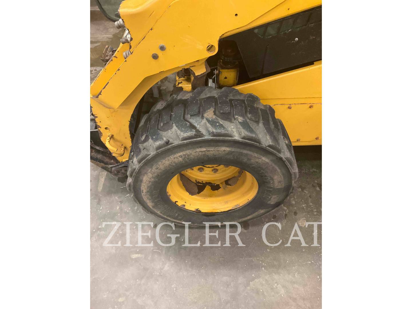 2014 Caterpillar 262D Skid Steer Loader