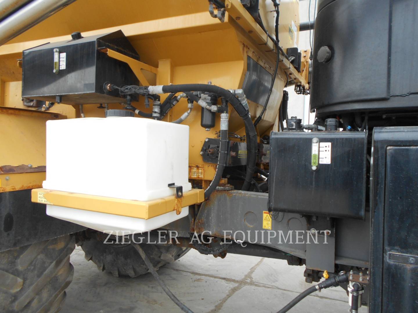 2015 Ag-Chem TG9300B Floater