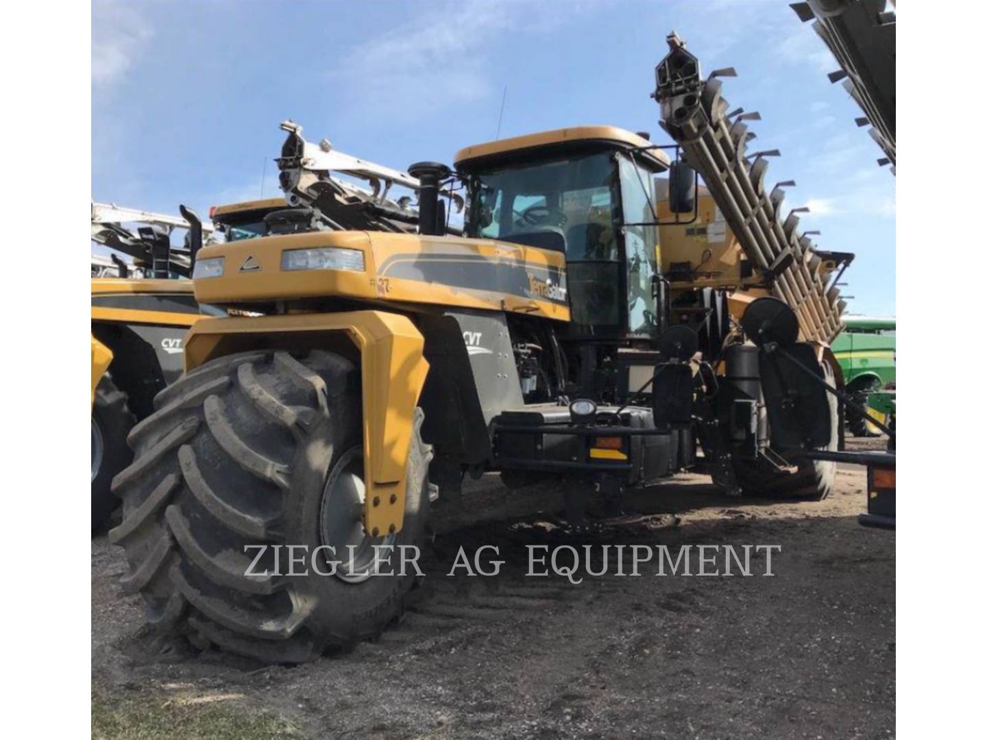 2013 Ag-Chem TG8300 Floater