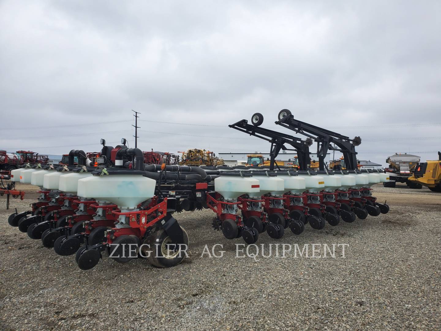 2002 AGCO White 8524-30_DE Planter