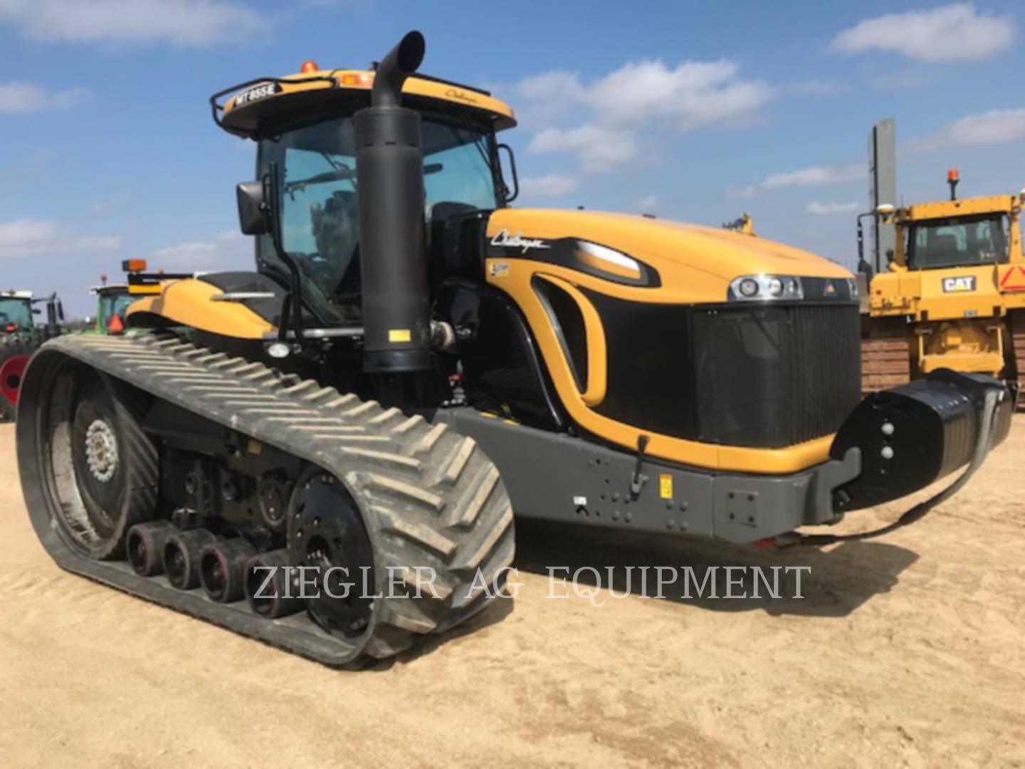 2015 Challenger MT855E Tractor