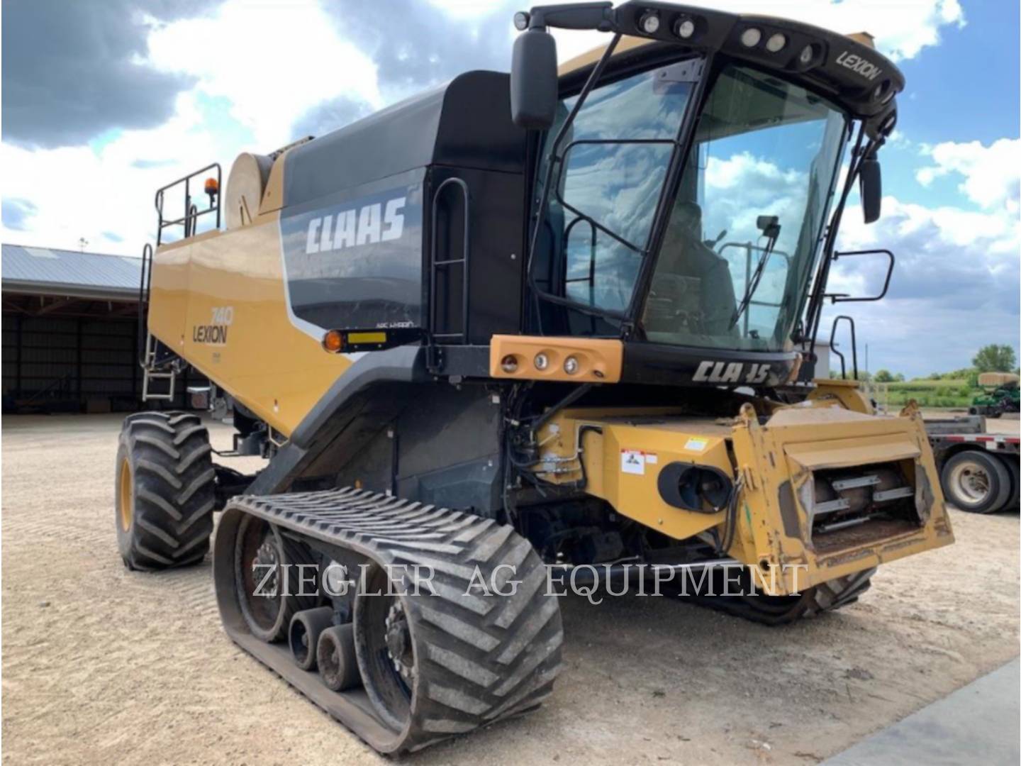 2011 Lexion 740TT Combine