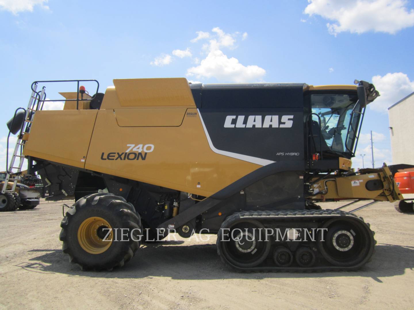 2013 Lexion 740TT Combine